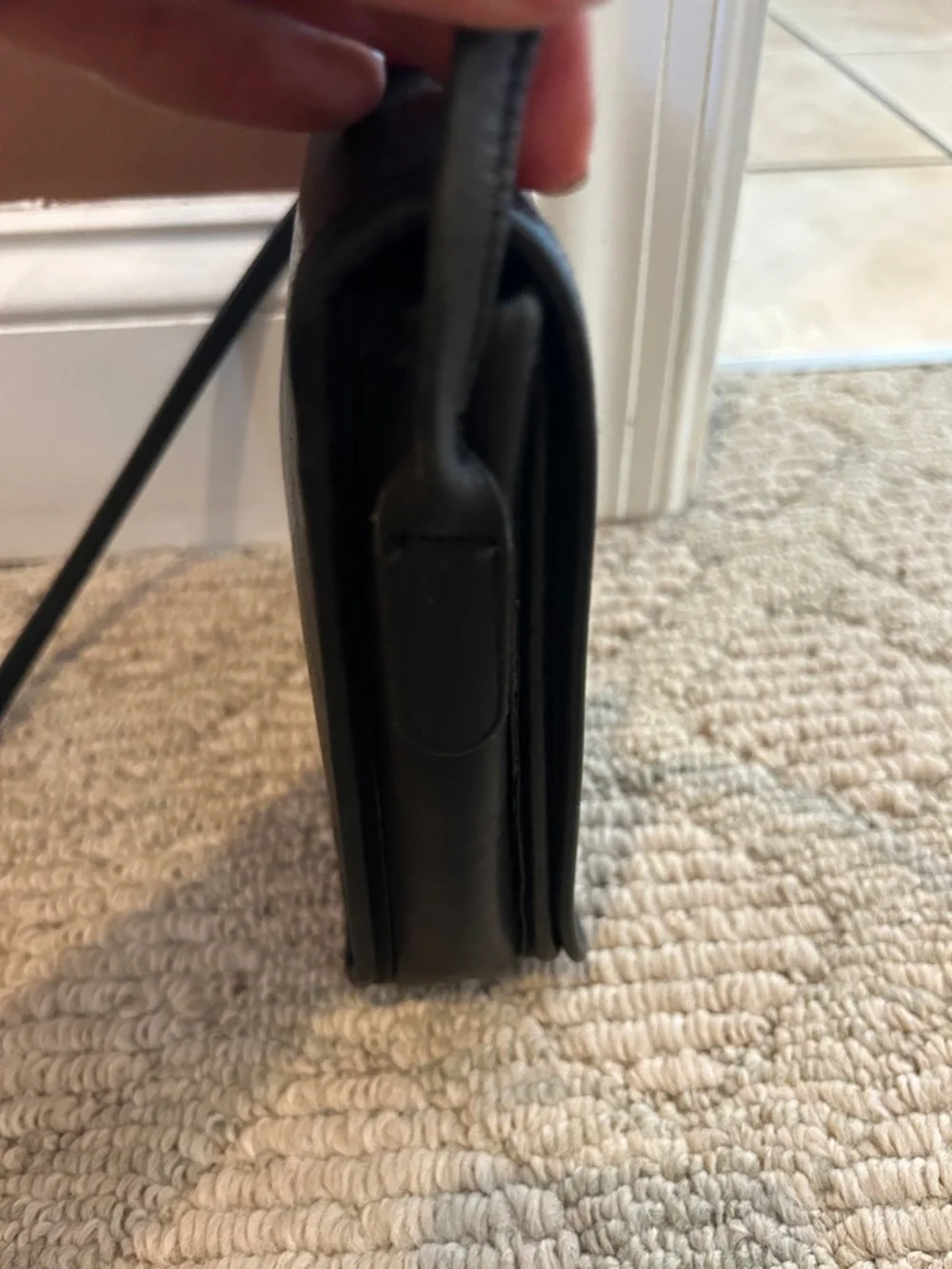 Coach- Vintage Black Leather Crossbody Bag with Turn-Lock Closure - Picture 9 of 13